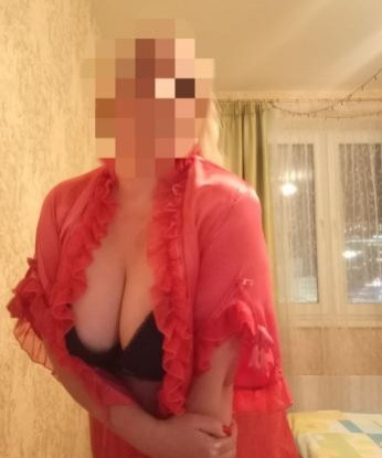 В Москве я живу, где я создаю атмосферу беззаботности и наслаждения. Мои услуги уникальны и разнообразны - от нежного массажа до умопомрачительного эротического шоу. Я умею слушать и понимать, всегда готова исполнить твои самые сокровенные фантазии. Интимные знакомства со мной - это не только удовольствие, но и настоящая искра страсти, которая зажжет в тебе огонь. Доверься мне и окунись в океан наслаждения. Мои отзывы и фото говорят сами за себя. 🌟😘🔥 Юлия